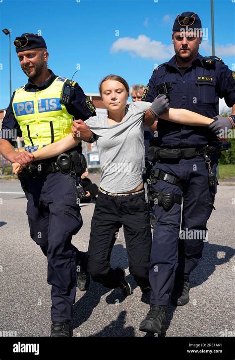 Greta Thunberg fined for disobeying police during climate protest in Sweden